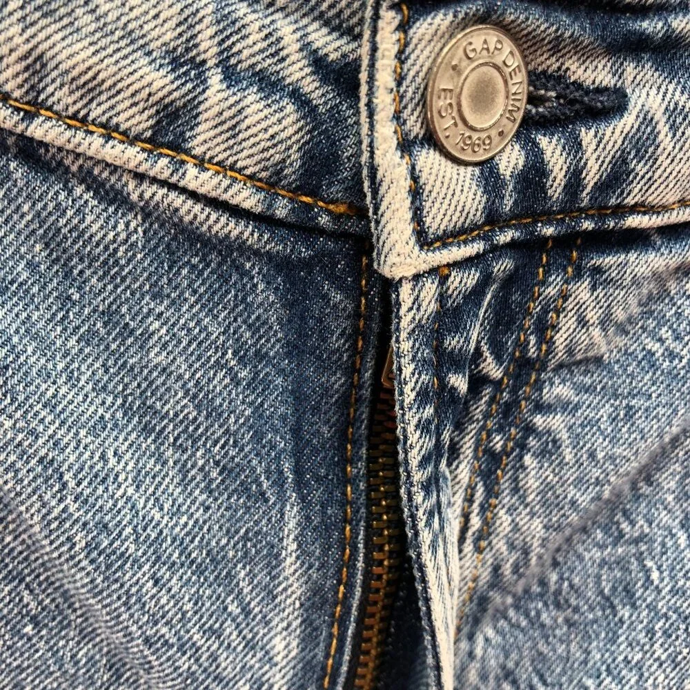 Gap Teen‎ Girls Size 20 Mom Denim Shorts High rise Blue Light Wash Roll Cuff